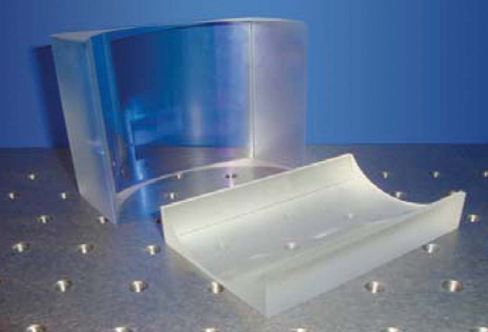 Commercial Grade N-BK7 Rectangular PCC Cylindrical Lenses